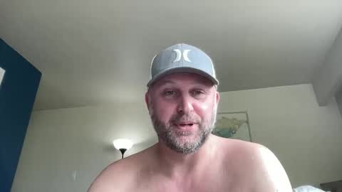 Snapshot of kevinsaunders11 chatting on April 10, 2026, 9:19 pm KevinSaunders11 online show from April 10, 2026, 9:19 pm