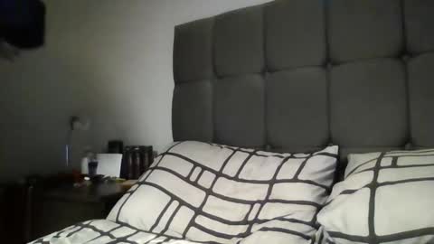 Snapshot of kevlooking4sez chatting on December 19, 2024, 1:07 am kevlooking4sez online show from December 19, 2024, 1:07 am