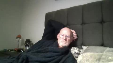 Snapshot of kevlooking4sez chatting on September 27, 2025, 11:43 pm kevlooking4sez online show from September 27, 2025, 11:43 pm