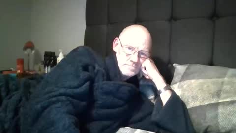 Snapshot of kevlooking4sez chatting on October 10, 2025, 12:09 am kevlooking4sez online show from October 10, 2025, 12:09 am