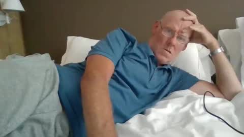 Snapshot of kevlooking4sez chatting on October 17, 2025, 3:58 pm kevlooking4sez online show from October 17, 2025, 3:58 pm