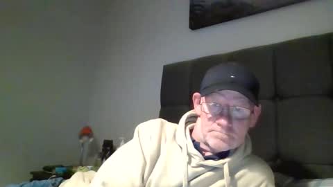 Snapshot of kevlooking4sez chatting on November 8, 2025, 11:36 pm kevlooking4sez online show from November 8, 2025, 11:36 pm