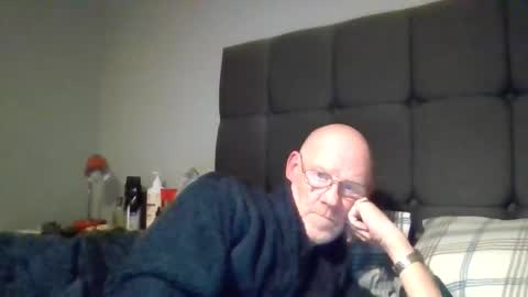 Snapshot of kevlooking4sez chatting on November 29, 2025, 12:35 am kevlooking4sez online show from November 29, 2025, 12:35 am