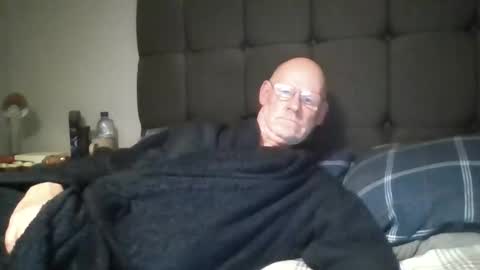 Snapshot of kevlooking4sez chatting on April 25, 2026, 12:24 am kevlooking4sez online show from April 25, 2026, 12:24 am