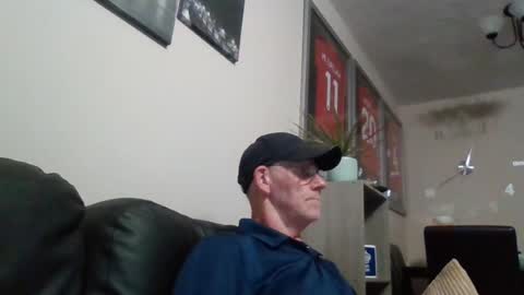 Snapshot of kevlooking4sez chatting on July 19, 2026, 11:41 pm kevlooking4sez online show from July 19, 2026, 11:41 pm