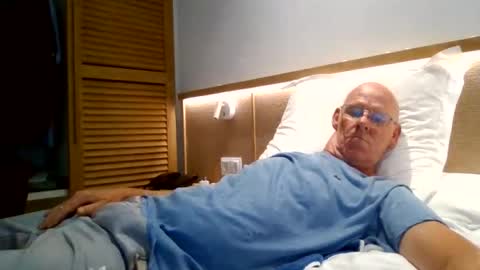 Snapshot of kevlooking4sez chatting on August 3, 2026, 3:16 pm kevlooking4sez online show from August 3, 2026, 3:16 pm