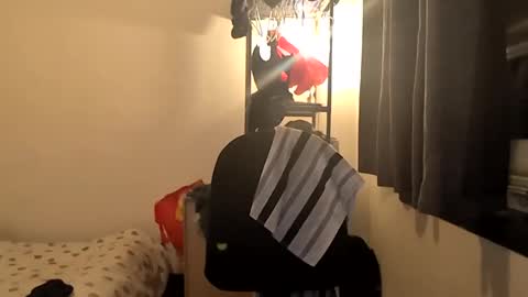 Snapshot of kevmtl8pc chatting on February 1, 2026, 1:59 am kevmtl8pc online show from February 1, 2026, 1:59 am