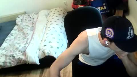 Snapshot of kevmtl8pc chatting on February 12, 2026, 8:26 pm kevmtl8pc online show from February 12, 2026, 8:26 pm