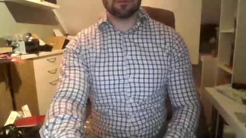 kevnordgermany2 online show from December 22, 2025, 10:51 pm