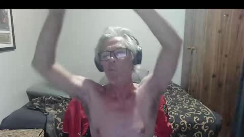 Snapshot of kevwestunder9696 chatting on December 1, 2025, 12:21 pm kevwestunder9696 online show from December 1, 2025, 12:21 pm