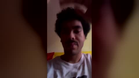 Snapshot of key2skinny chatting on April 3, 2026, 4:49 pm key2skinny online show from April 3, 2026, 4:49 pm