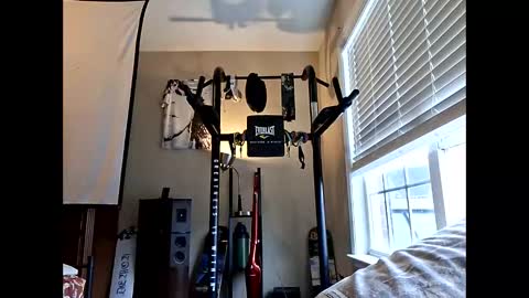 Snapshot of keybump323 chatting on January 6, 2026, 4:00 pm Keybump online show from January 6, 2026, 4:00 pm
