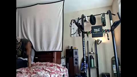 Snapshot of keybump323 chatting on February 3, 2026, 3:28 pm Keybump online show from February 3, 2026, 3:28 pm