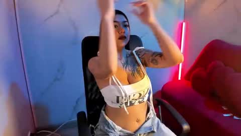 keyla_cutte online show from October 18, 2025, 4:37 am