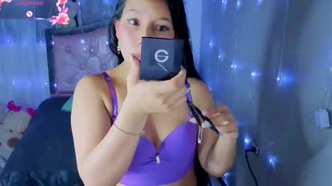 keyla meow2002 online show from September 22, 2025, 10:45 pm