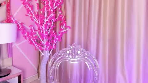 Keyla noa online show from May 25, 2026, 11:27 am