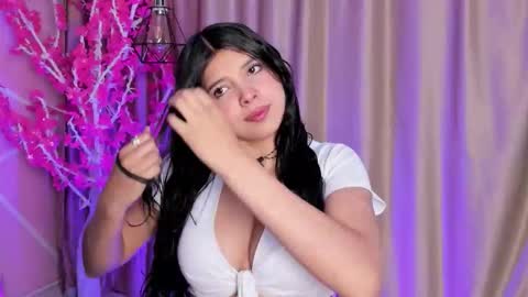 Keyla noa online show from June 1, 2026, 11:34 am
