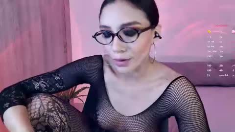 Snapshot of keylamiller1 chatting on June 19, 2026, 9:40 pm Keyla online show from June 19, 2026, 9:40 pm