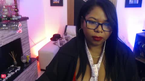 Snapshot of keylathomson chatting on May 19, 2026, 10:32 am Keyla online show from May 19, 2026, 10:32 am