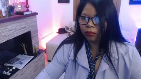 Snapshot of keylathomson chatting on May 25, 2026, 10:32 am Keyla online show from May 25, 2026, 10:32 am