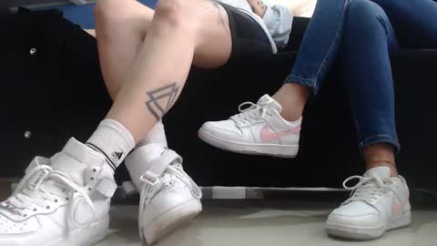     online show from February 18, 2025, 3:10 pm