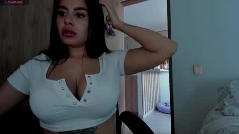 Laura online show from November 17, 2025, 7:08 pm