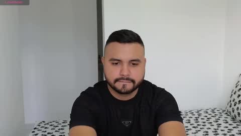 Snapshot of khalidferrer chatting on March 2, 2025, 12:01 pm khalid ferrer online show from March 2, 2025, 12:01 pm