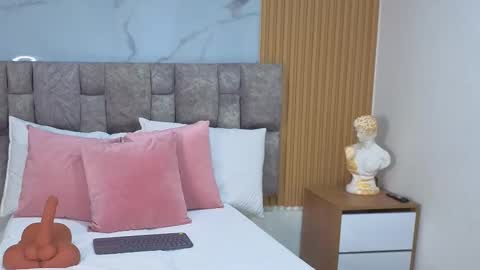 khalifa online show from November 24, 2025, 8:41 pm