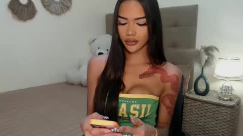 Snapshot of khalifafoxxxx chatting on February 24, 2025, 10:04 am khalifa online show from February 24, 2025, 10:04 am