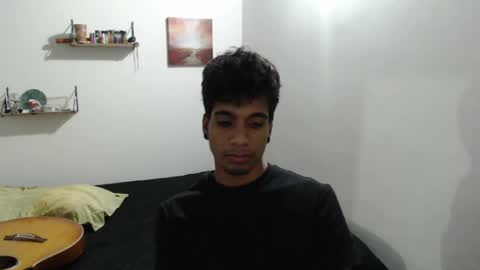 khevinlopezonig online show from February 17, 2025, 12:10 am