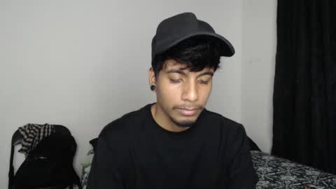 khevinlopezonig online show from November 9, 2025, 10:02 am