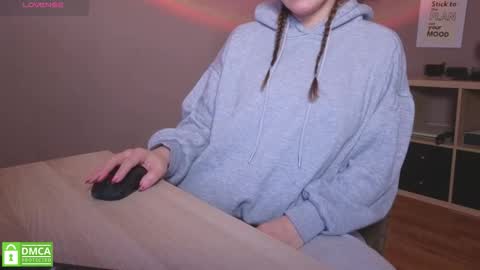 khleostone online show from March 27, 2026, 10:20 pm