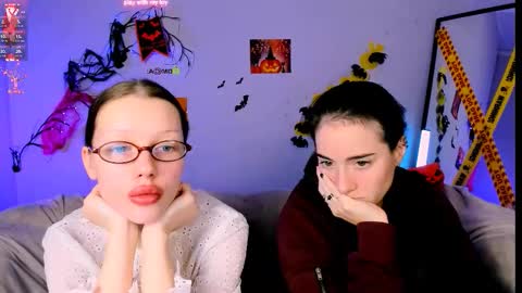 khloebeauty online show from October 25, 2025, 7:19 pm