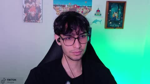 Snapshot of khozler_ chatting on May 11, 2026, 2:39 am khozler_ online show from May 11, 2026, 2:39 am