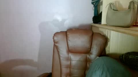 Snapshot of kiana4uxoxo chatting on October 18, 2025, 7:03 pm Kiana online show from October 18, 2025, 7:03 pm