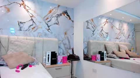    N         M online show from February 4, 2026, 2:06 am