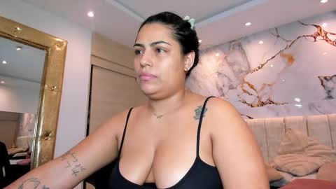 Snapshot of kiana_cream chatting on May 28, 2026, 11:40 am N M online show from May 28, 2026, 11:40 am