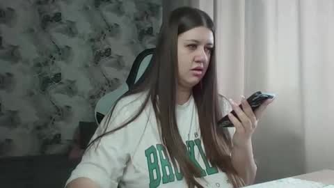 kianna_dior_ online show from March 3, 2026, 10:43 am