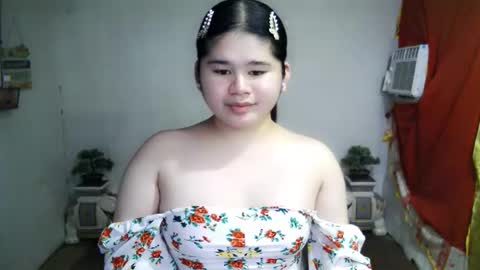 Snapshot of kianna_schmitz chatting on September 23, 2025, 9:29 pm Your SweetGirl Ts online show from September 23, 2025, 9:29 pm