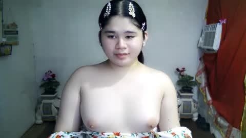 Snapshot of kianna_schmitz chatting on September 30, 2025, 3:33 am Your SweetGirl Ts online show from September 30, 2025, 3:33 am