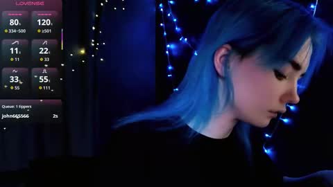 Kira online show from December 21, 2025, 8:05 pm