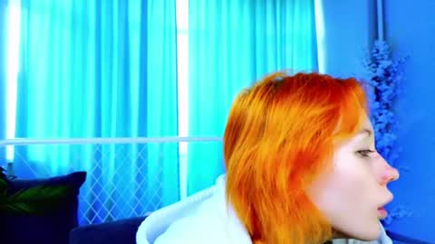 Snapshot of kiara_dream chatting on July 14, 2026, 2:05 am Kira online show from July 14, 2026, 2:05 am