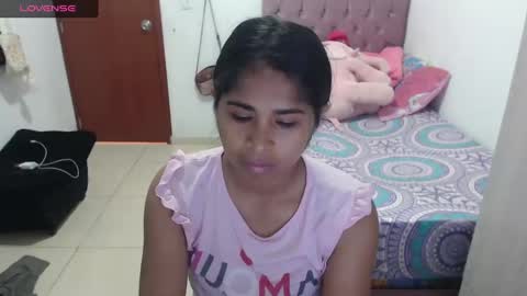 Kiara online show from March 6, 2025, 5:54 pm