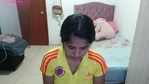 Kiara online show from November 19, 2025, 12:10 am