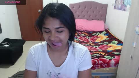 Kiara online show from December 18, 2025, 10:27 pm