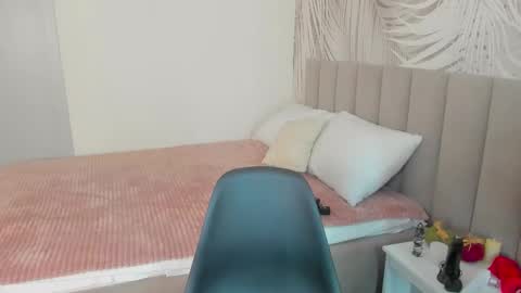 Snapshot of kiaracoule chatting on November 4, 2025, 1:48 am Kiara online show from November 4, 2025, 1:48 am