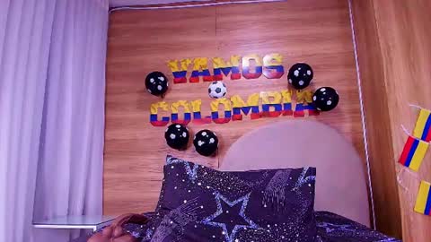kiaralopez_ online show from June 14, 2026, 3:30 am