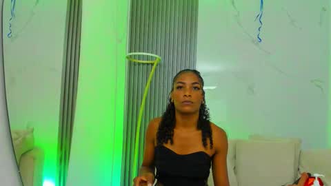 Snapshot of kiaratentation chatting on November 9, 2025, 7:34 pm kiaratentation online show from November 9, 2025, 7:34 pm