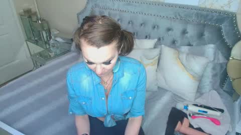 Snapshot of kiarose chatting on March 9, 2026, 4:55 pm Kia Rose online show from March 9, 2026, 4:55 pm