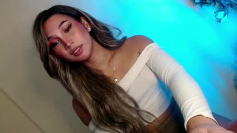 Kiera online show from January 20, 2025, 9:35 am